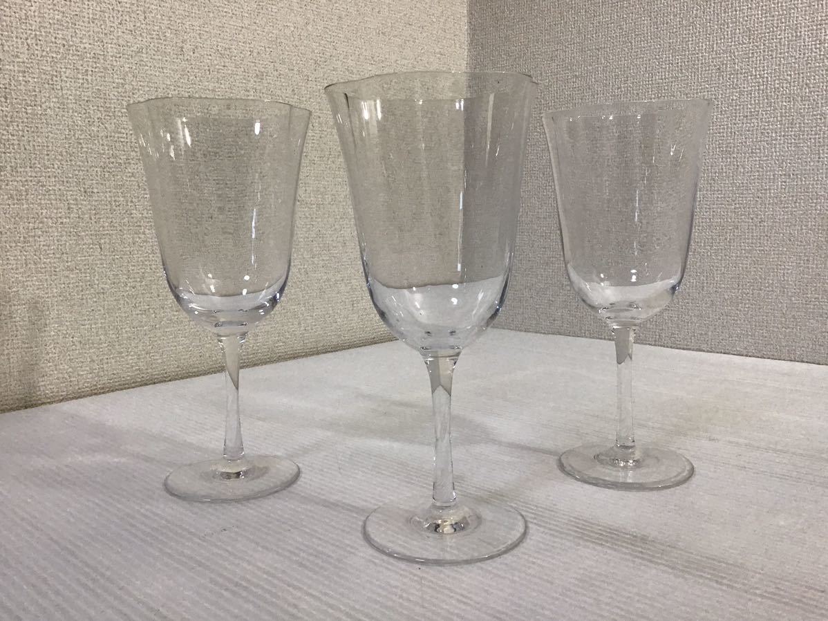 ワイングラス　輪花型　3個セット　高約21cm径約10cm 大きめ　ウォーターグラス　かわいい花型　ガラス　お酒　水　食器_画像1