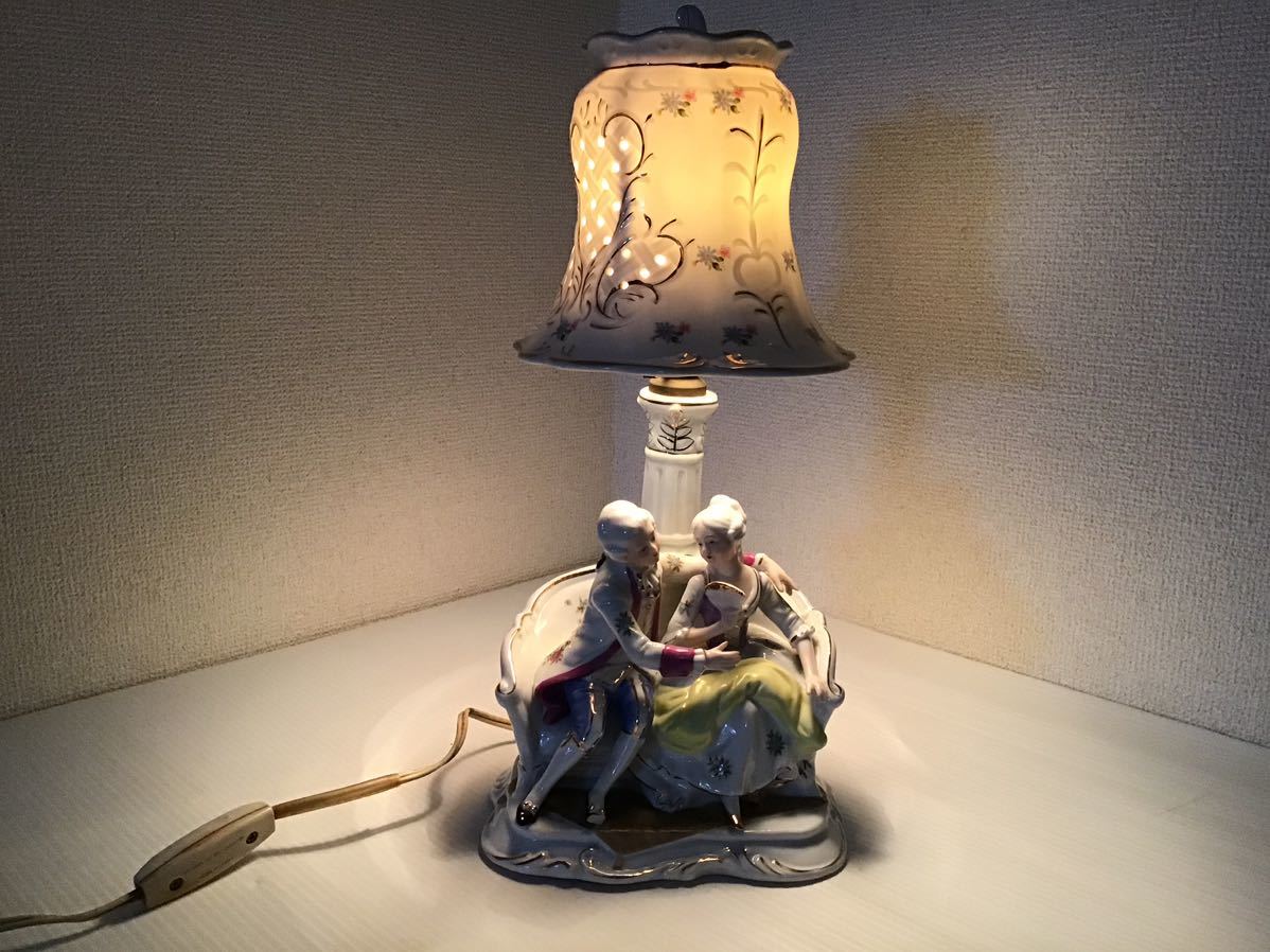 ヤマハ陶芸 テーブルライト 貴族 貴婦人 陶器 アンティーク 電気スタンド 卓上ランプ インテリア 照明器具の画像10
