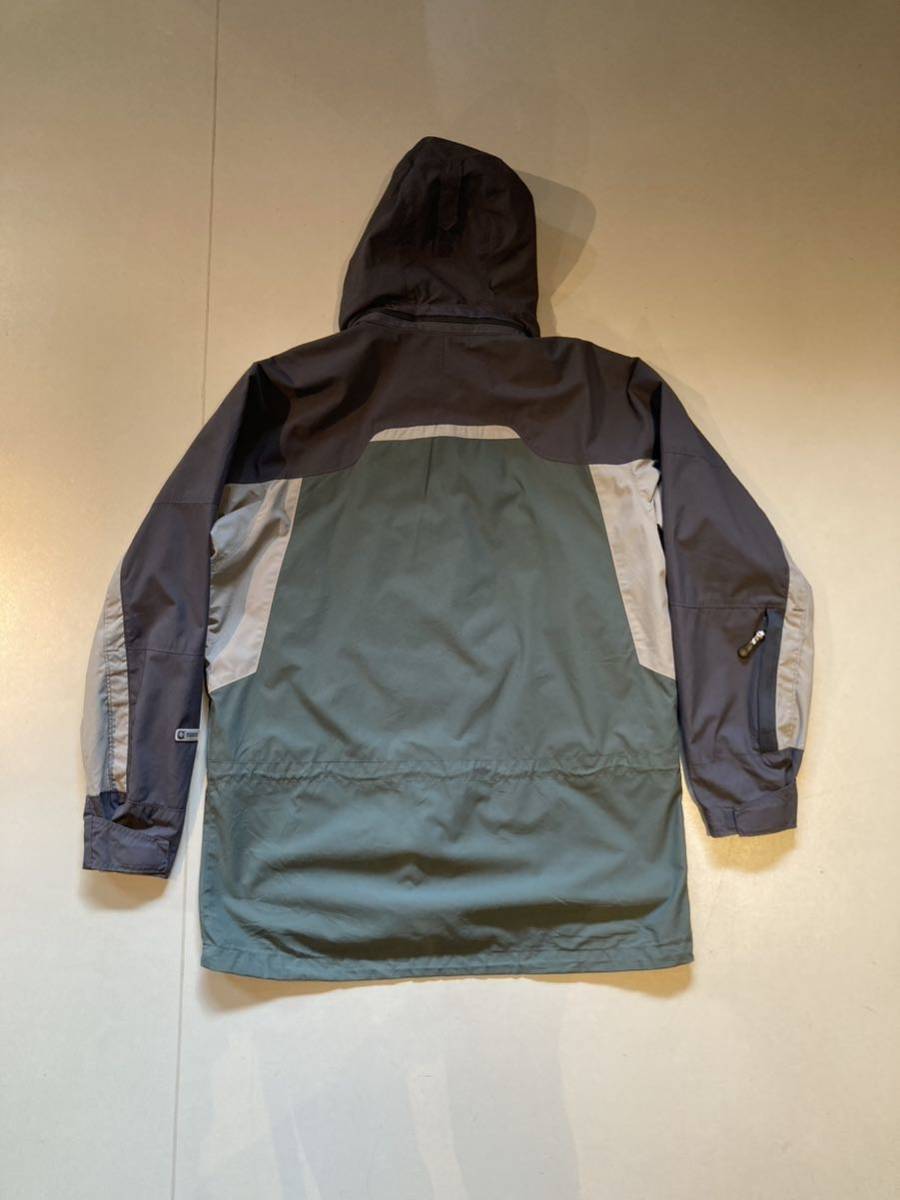 00s Columbia nylon jacket “fire ridge””size L-TALL” 2000年代 コロンビア ナイロンジャケット Dカン付き 緑 フード_画像2