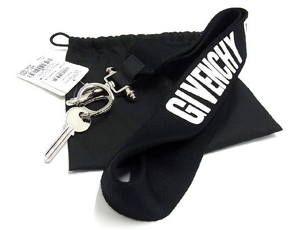 最安値で キーモチーフ ジバンシィ GIVENCHY □新品□未使用