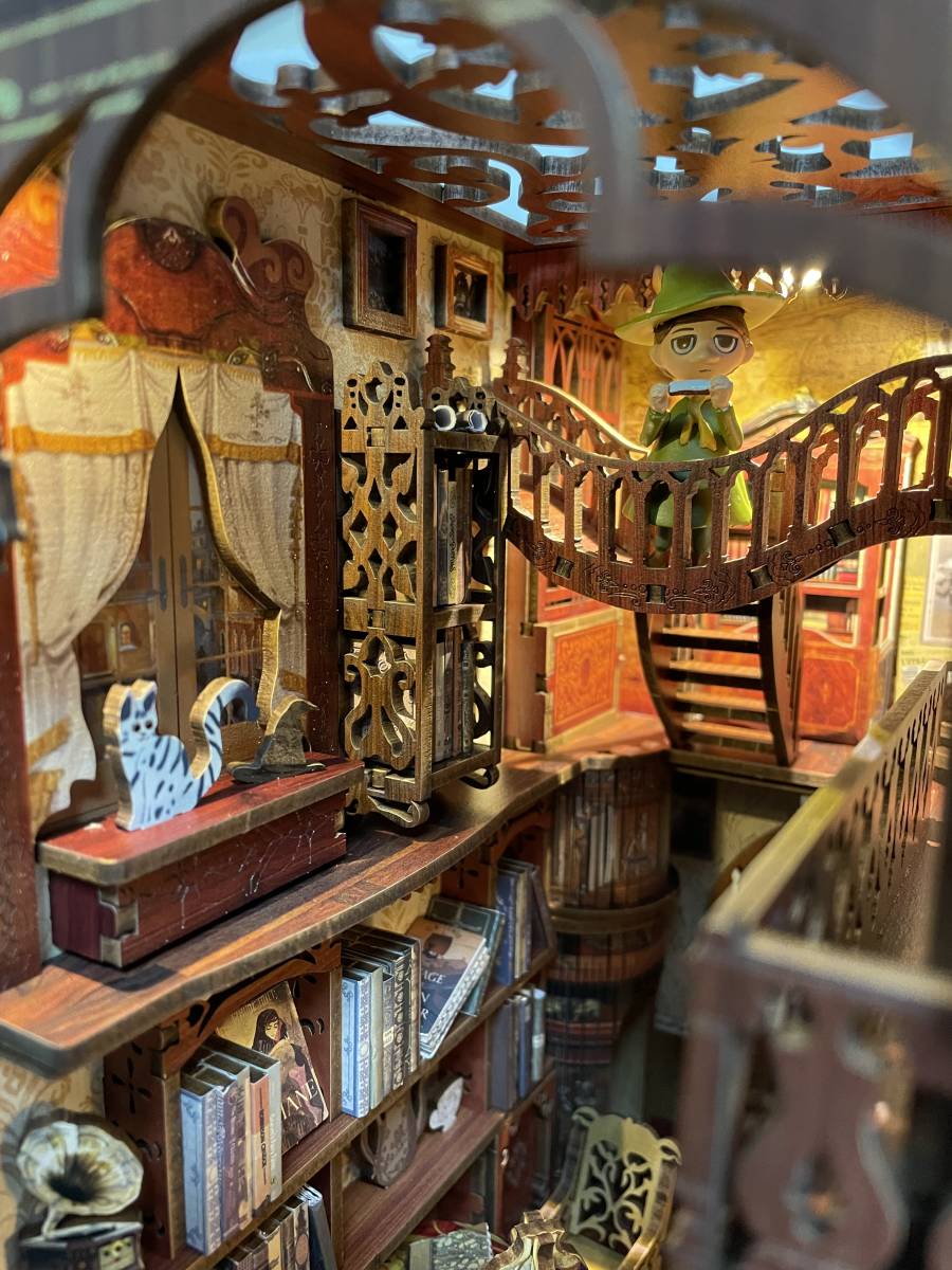 完成品 ドールハウス 魔法の本屋 図書館 書棚 3D立体パズル 木製 本棚