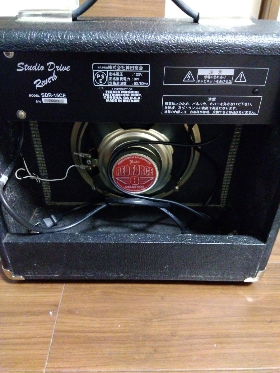 春先取りの Fender フェンダー 説明書付き CE アンプ 美品 SDR-15
