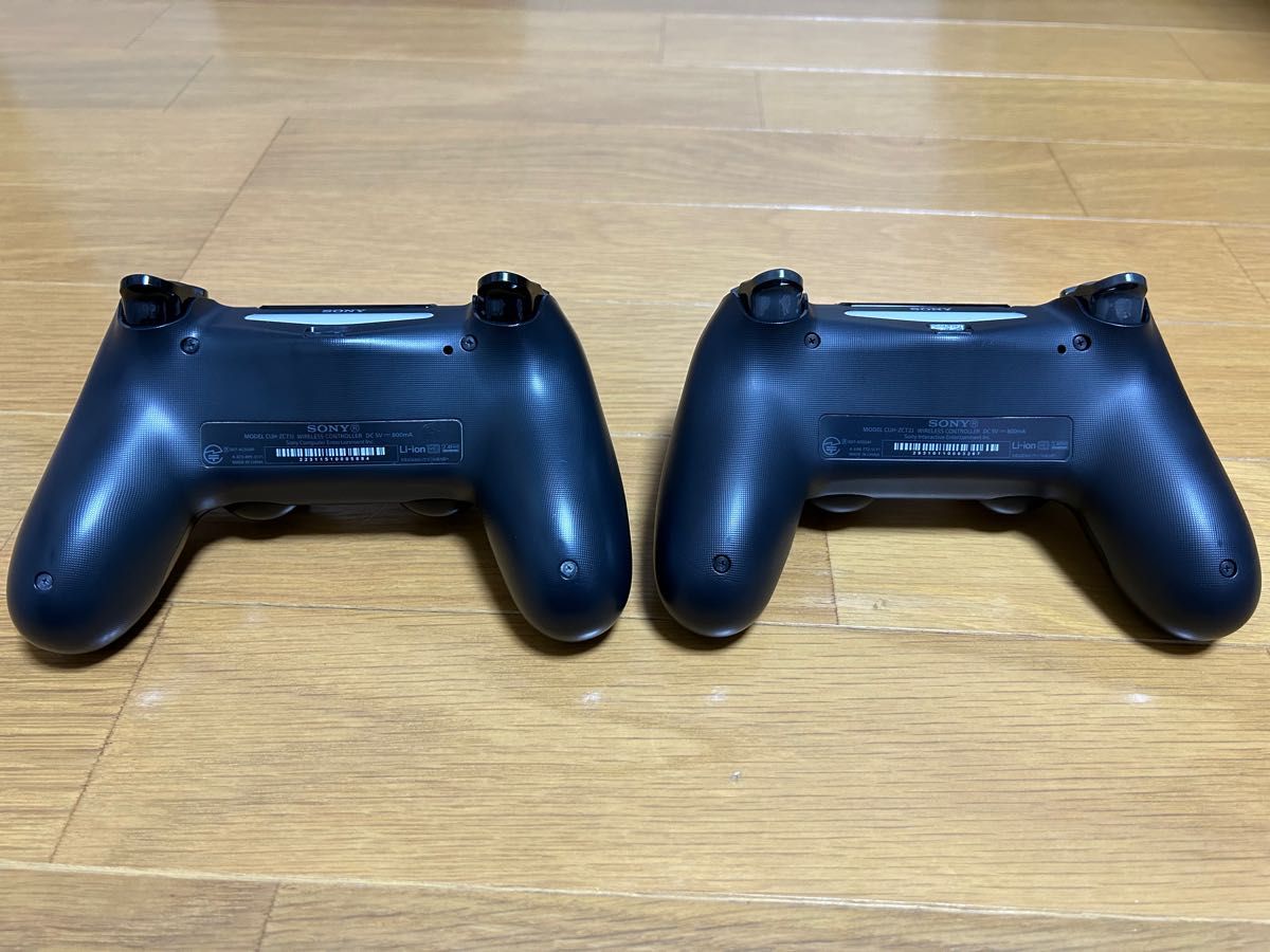 PS4 Pro CUH-7200B SSD 1TB 換装済 コントローラー2個+おまけ付き【値下げ】