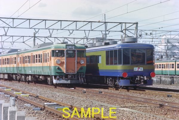 ☆90～10年代鉄道12jpgCD[113系大垣車R22編成その1・2(東海道線熱田駅)]☆_DP17102