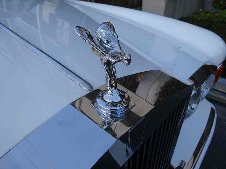 1976 year the first registration, Rolls Royce * corniche. restore on the way. car. cheap * selling out!!