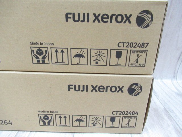 DT 641)未使用品 FUJI XEROX CT202484 CT202485 CT202486 CT202487 富士ゼロックス トナーカートリッジ 4色セット 純正トナーの画像4