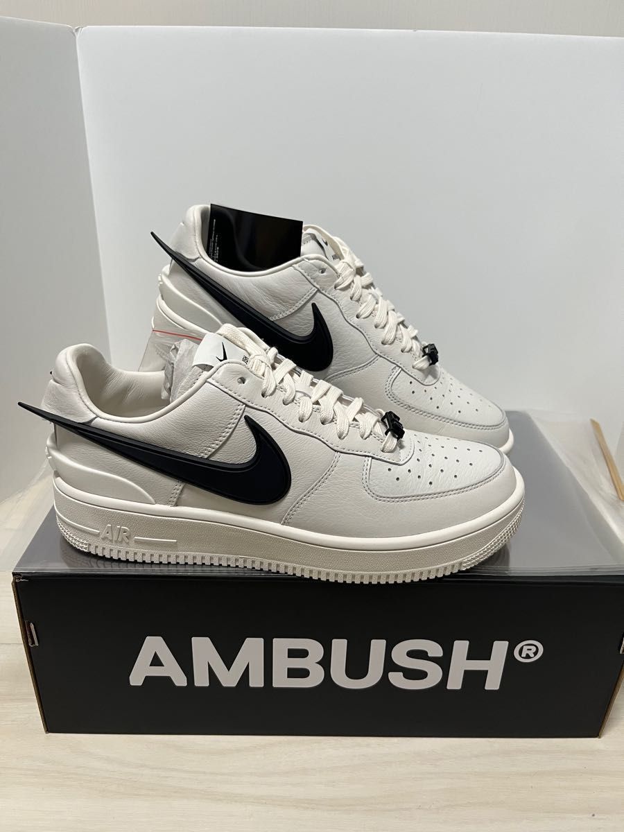 被り心地最高 NIKE エアフォース1 AMBUSH AMBUSH ナイキ ロー ブラック