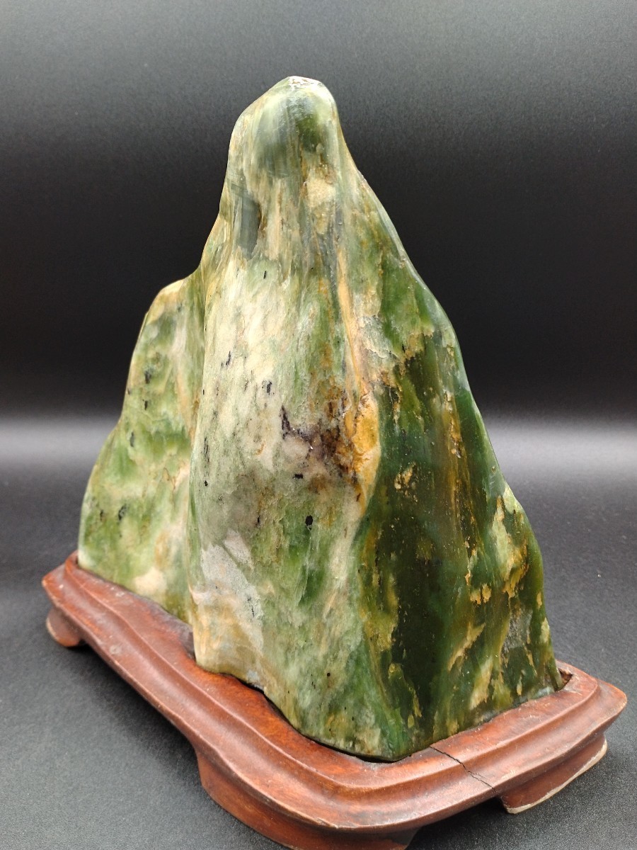 鑑賞石 緑石 水石 約2265g 翡翠 ネフライト 置物 オブジェ 鑑賞石 緑石 水石 約2265g 翡翠 ネフライト 置物 オブジェ
