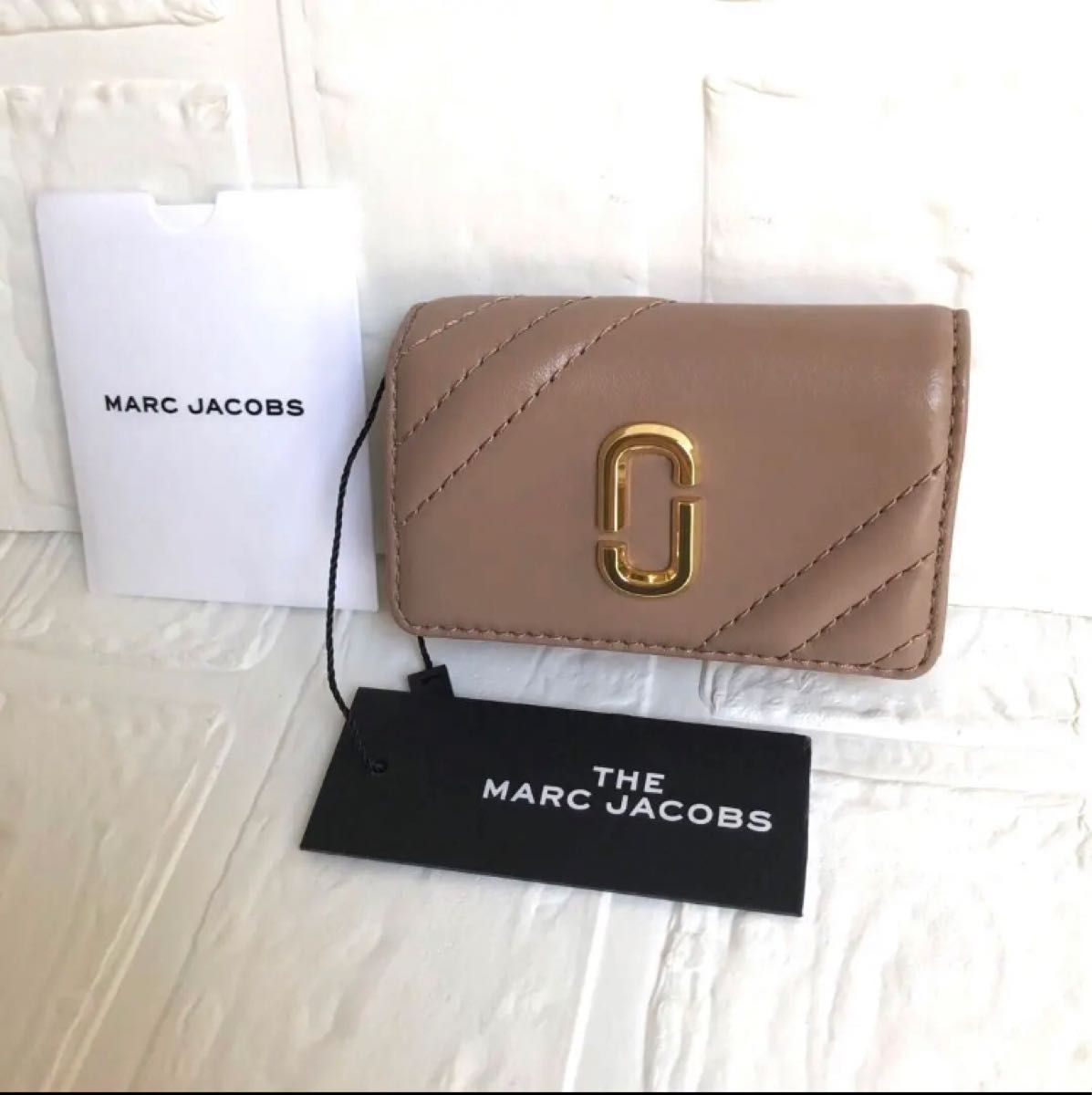 新品 マークジェイコブス 定価17, キーケース ベージュ-