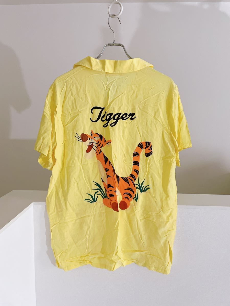 送料無料　大人気希少　ディズニー　ティガー　オープンカラーシャツ　アロハシャツ　Mサイズ　イエロー　黄色　メンズ　レディース