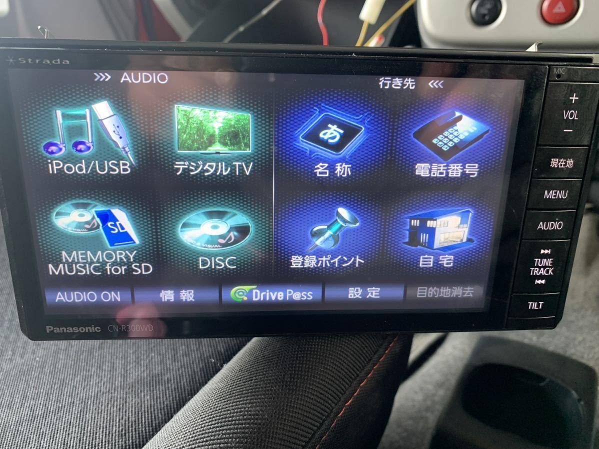 豊富なお得 【中古】パナソニックCN-R300WDストラーダSDナビ地デジ