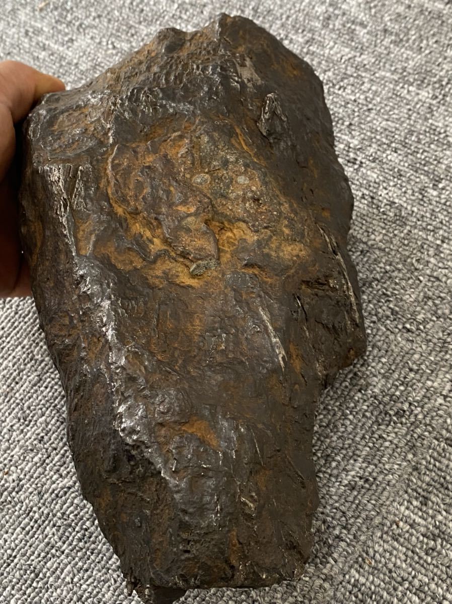 8.1KG large rare museum class iron meteorite cosmos power aru Thai meteorite high quality meteorite .. better fortune .. work .up large luck with money!