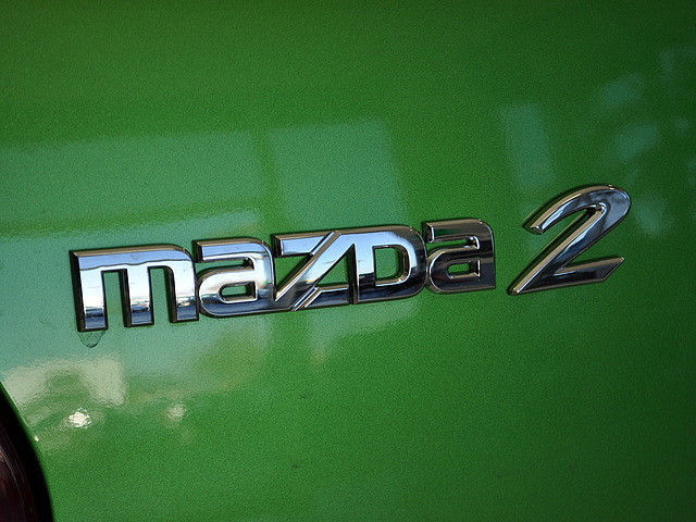 USマツダ純正 11-14 MAZDA2 リア エンブレム USDM北米JDM DEMIO デミオ DE3FS DE3AS DEJFS DE5FS DE系 MAZDA 2_画像9