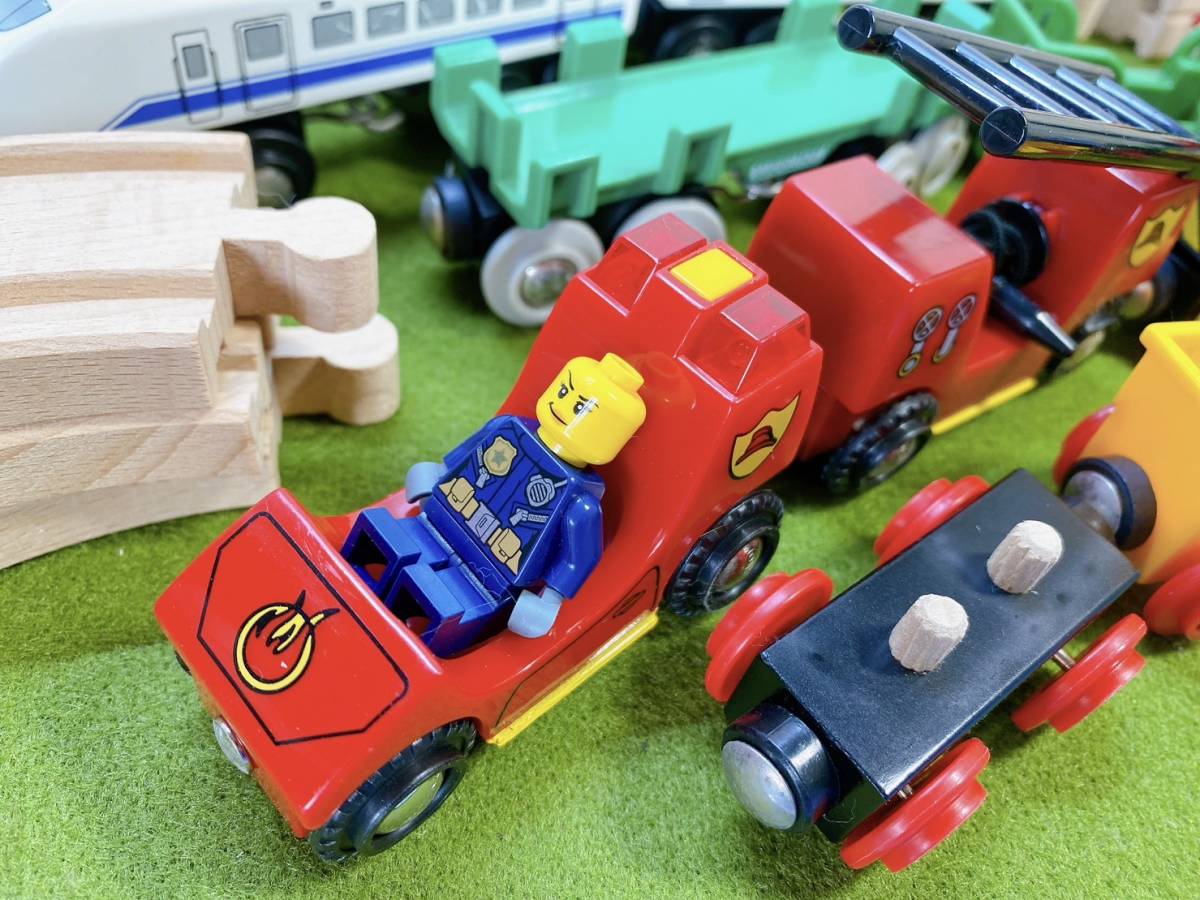 貴重　レトロ　BRIO　ウッドレールセット　ウッドレール詰め合わせ　列車　新幹線　おもちゃ　長期保管品　現状品_画像9