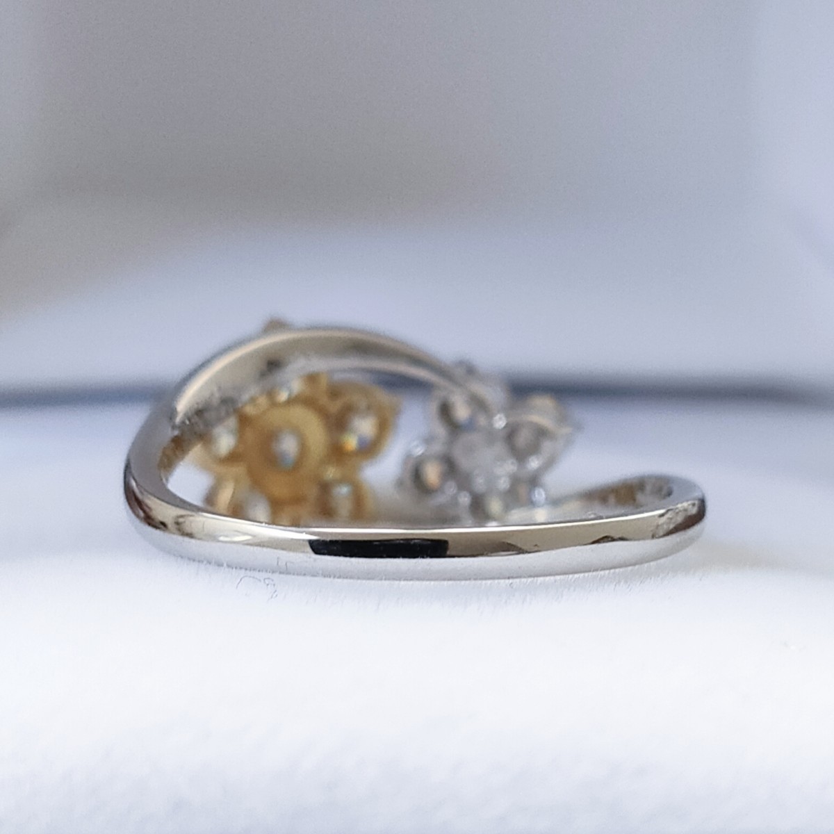 ダイヤモンド フラワー リング Pt950 K18YG 1.00ct 4.0g