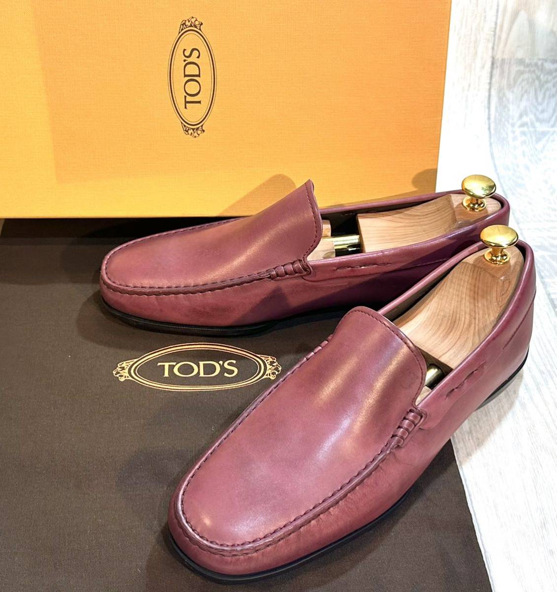 【未使用】TOD'S トッズ◆26cm 7.5◆モカシン プレーンローファー スリッポン 革靴 本革 レザー ドレス カジュアルシューズ 靴 ITALY製