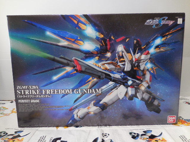 2022新作モデル PERFECT GRADE STRIKE FREEDOM GUNDAM 機動戦士ガンダムSEEDデスティニー 2022新作モデル PERFECT GRADE STRIKE FREEDOM GUNDAM 機動戦士ガンダムSEEDデスティニー