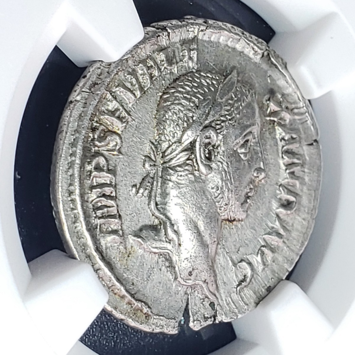 古代 ローマ帝国 セウェルス アレクサンデル帝 AD 222-235年 AR デナリウス 銀貨 シルバー NGC AU 準未使用 アンティーク コイン 西洋 古銭_画像7