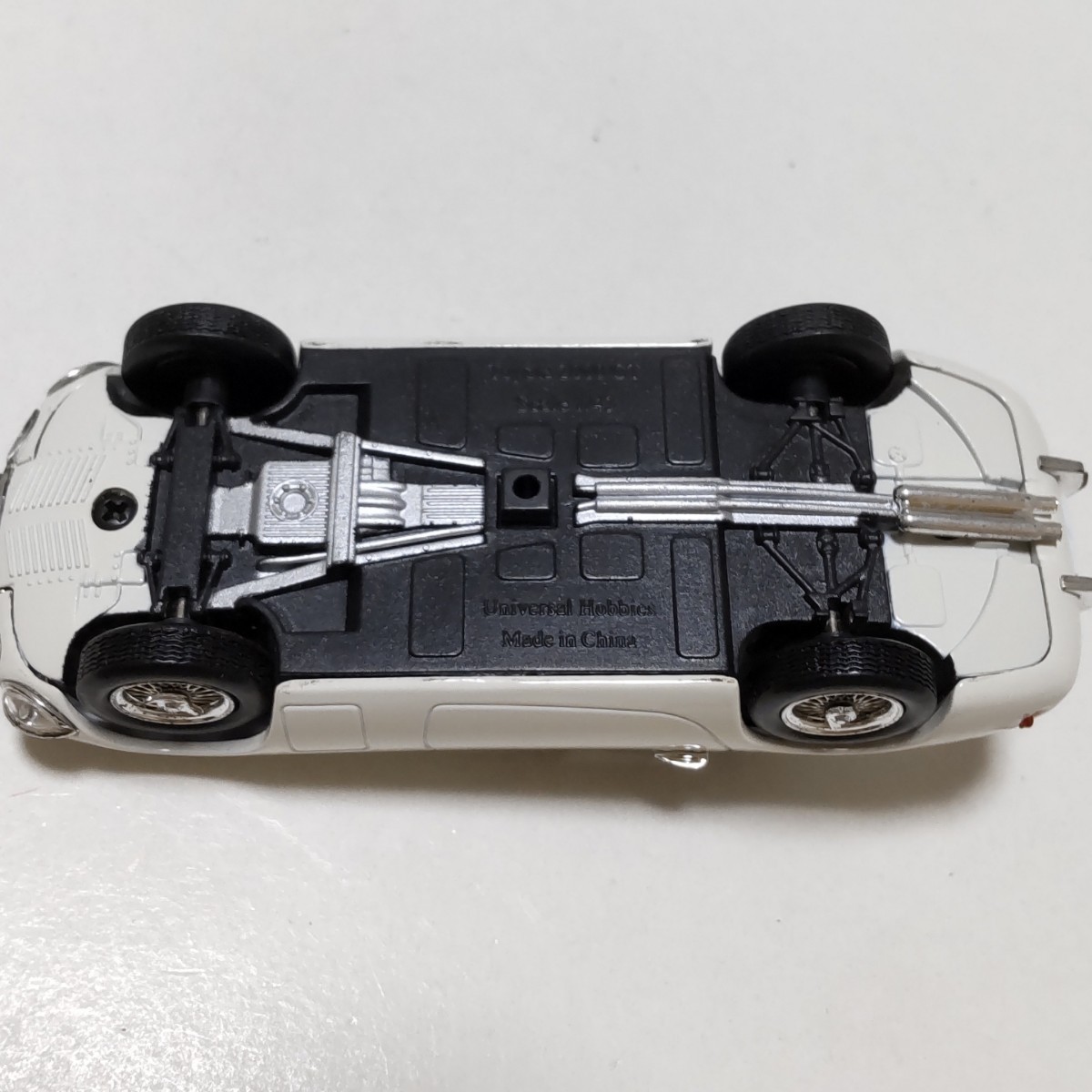 1/43スケール トヨタ 2000GT 007 ユニバーサルモデルの画像7