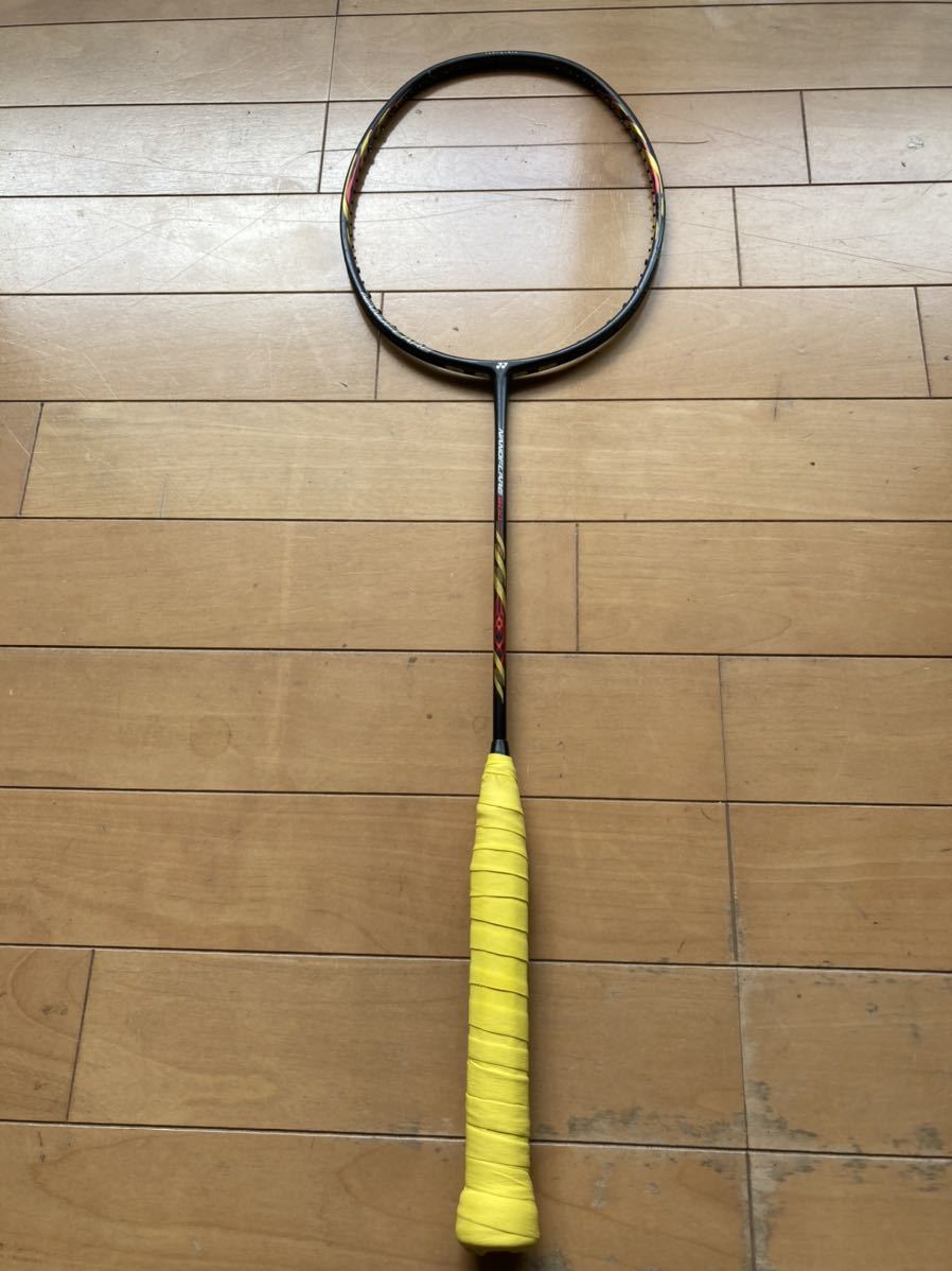 ヤフオク! - ヨネックス YONEX ナノフレア800 4UG5 ヒビあ...