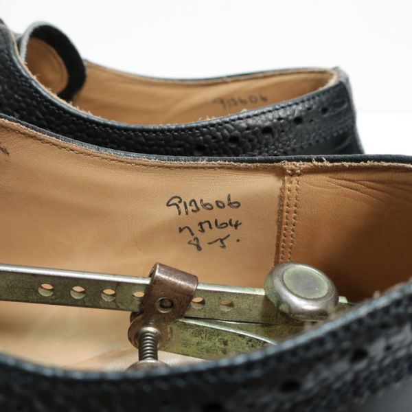 極美品 トリッカーズ Tricker's ウィングチップシューズ/M5164/英国製/ダイナイトソール ネイビー 8Fitting5（4934)_画像4