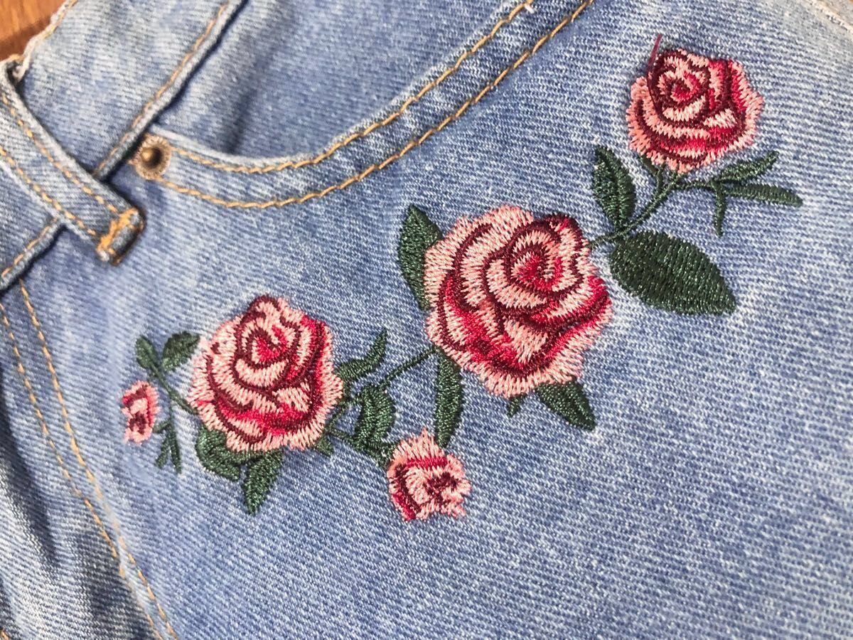 デニム ショートパンツ ハイウエスト 薔薇 刺繍 【タグ付き 未使用】