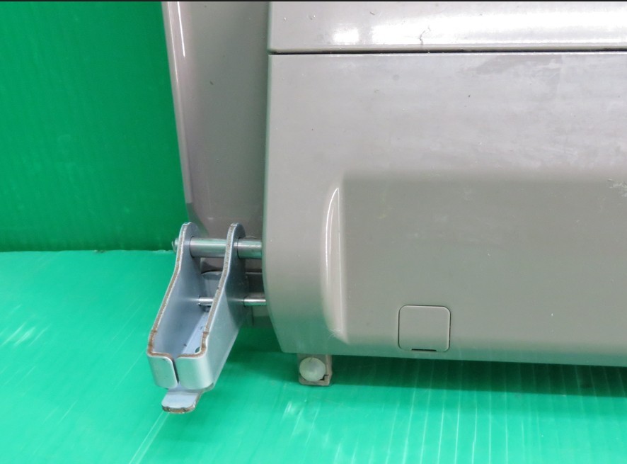 Z-712■HITACHI 日立 ビートウォッシュ 洗濯乾燥機　 BW-DV100A形 外　蓋　フタ 部品 中古_画像5
