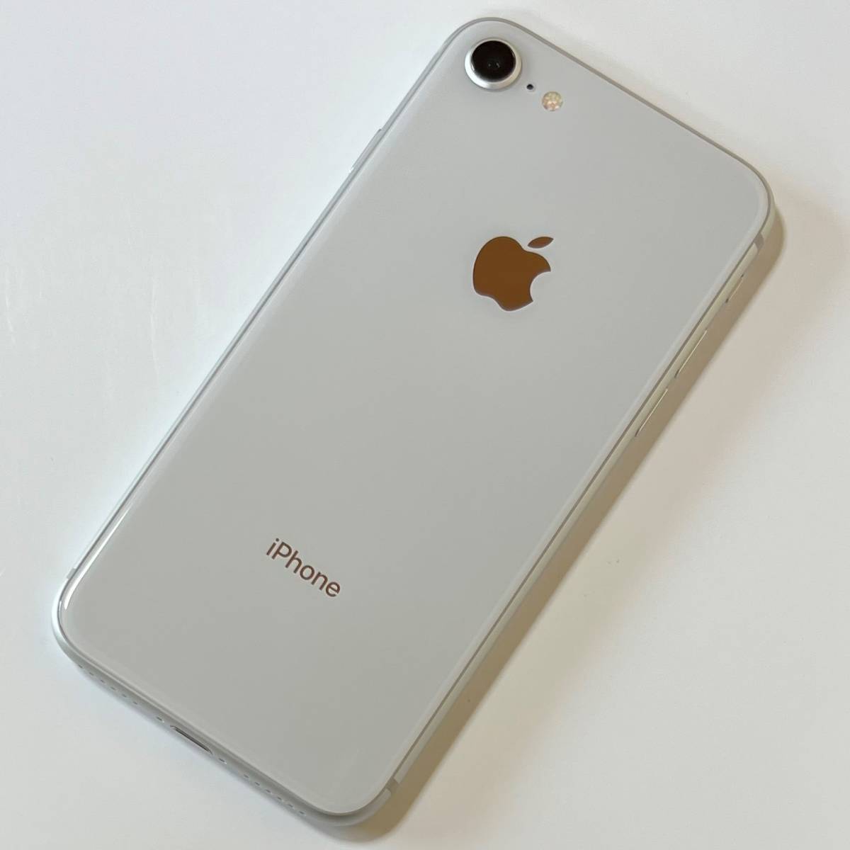 Yahoo!オークション - (極美品) SIMフリー iPhone 8 シルバー 64