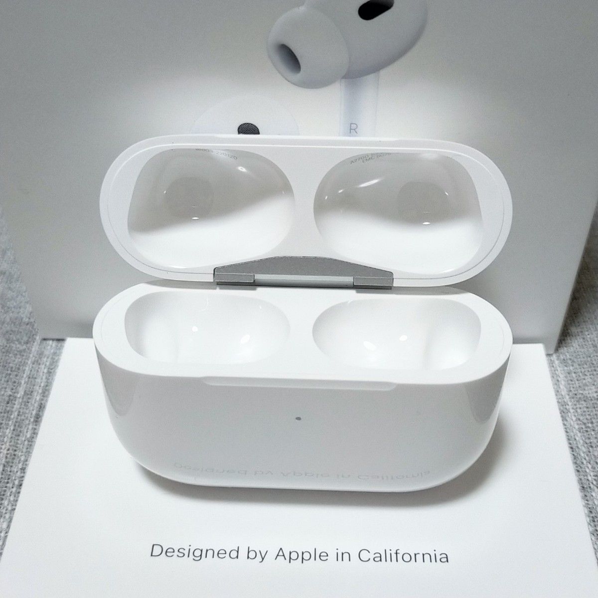 正規品］AirPods pro 2 第二世代 ケース アイポーズ プロ 充電器-