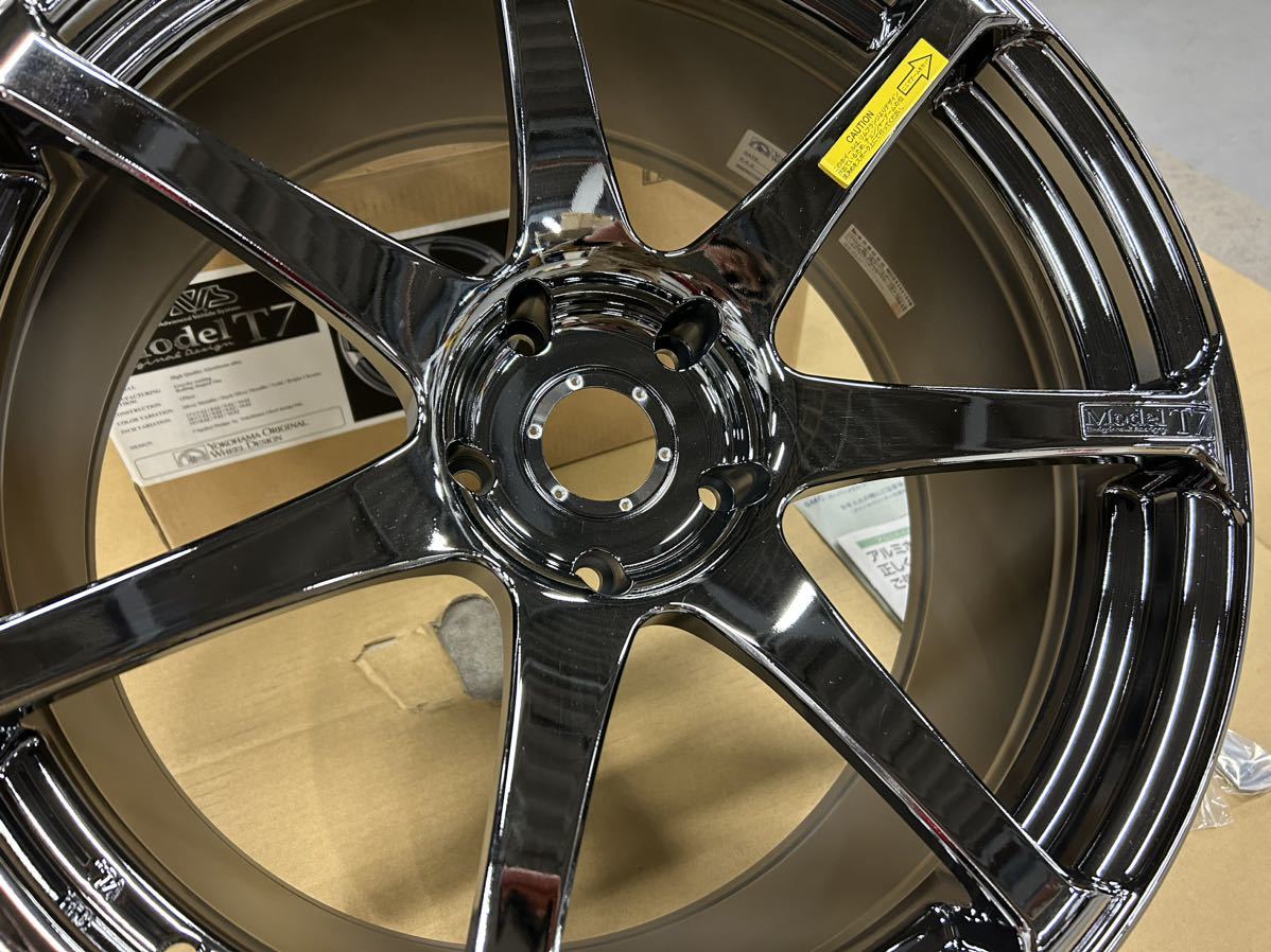 国内初の直営店 ヨコハマAVSモデルT7 114.37.5Jブラッククローム