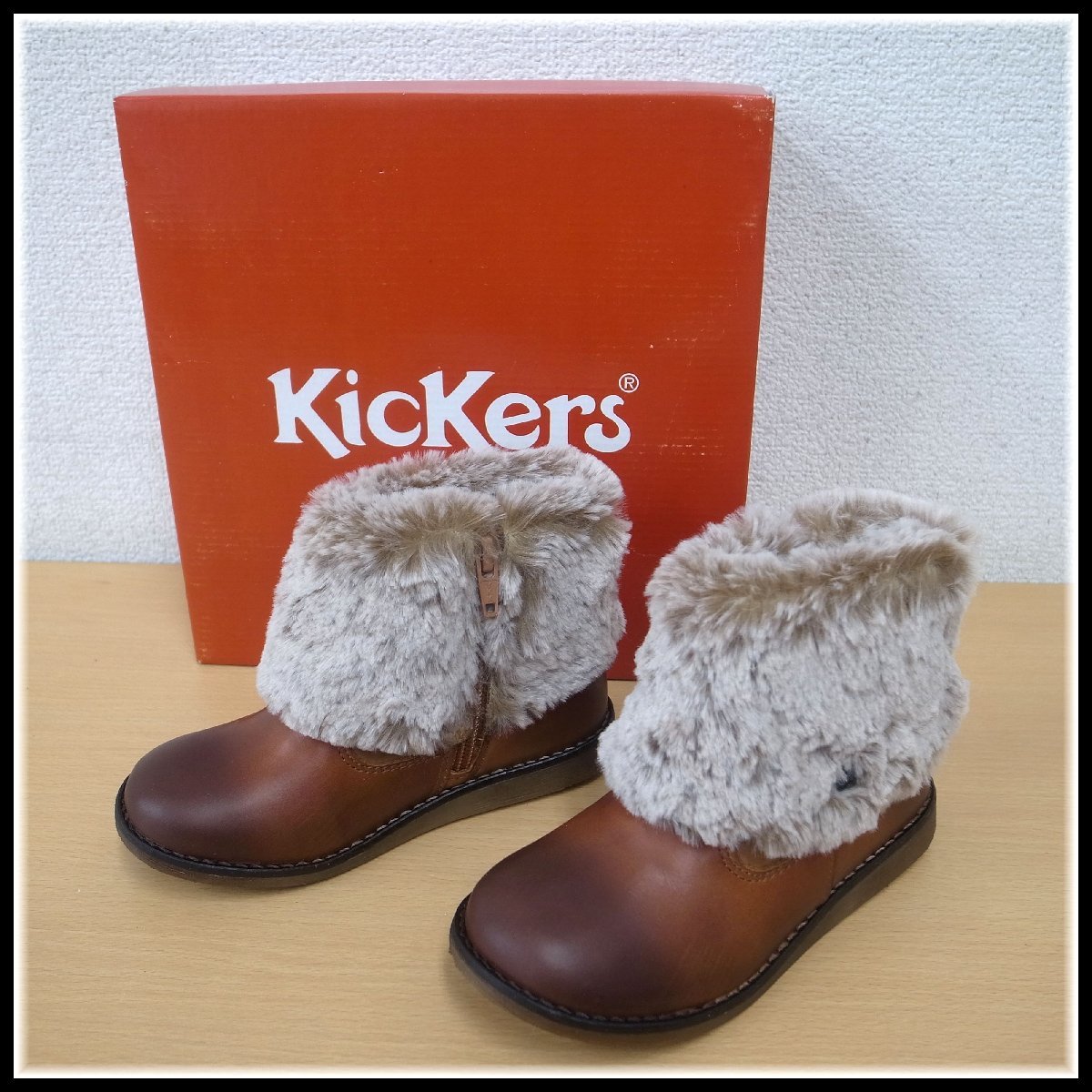 新品未使用品 KicKers キッカーズ 子供靴 キッズブーツ ボア 440750