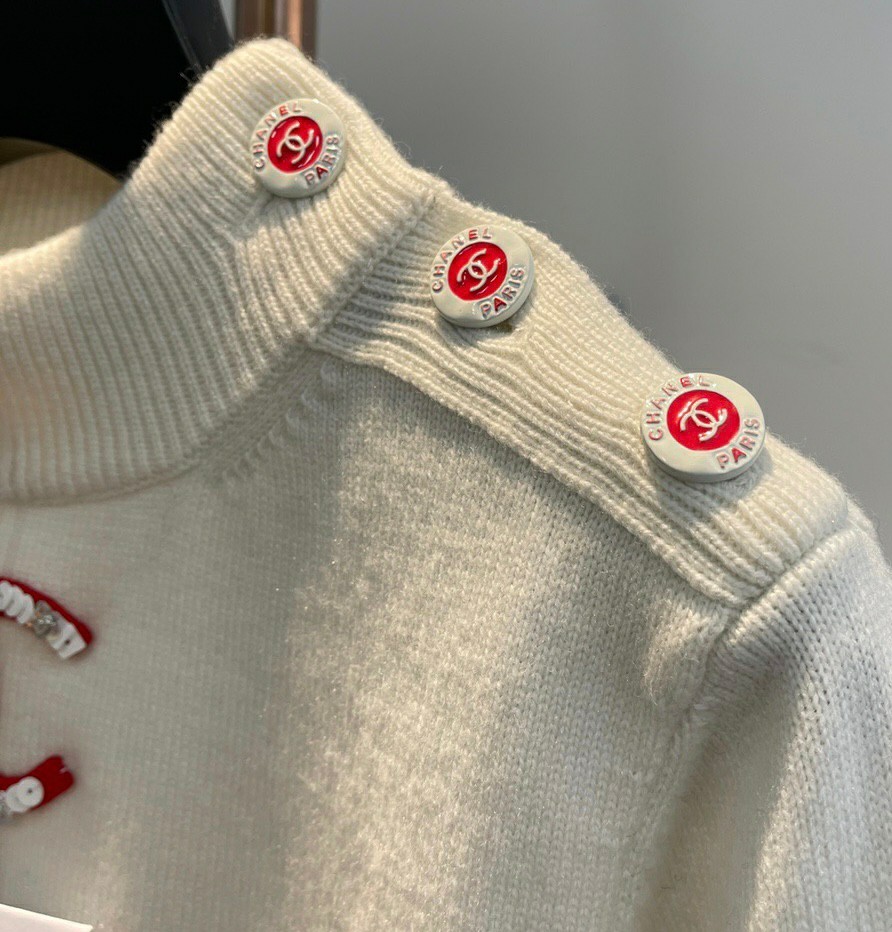 Chanel シャネル 長袖ニット セーター サイズ38 未使用_画像2