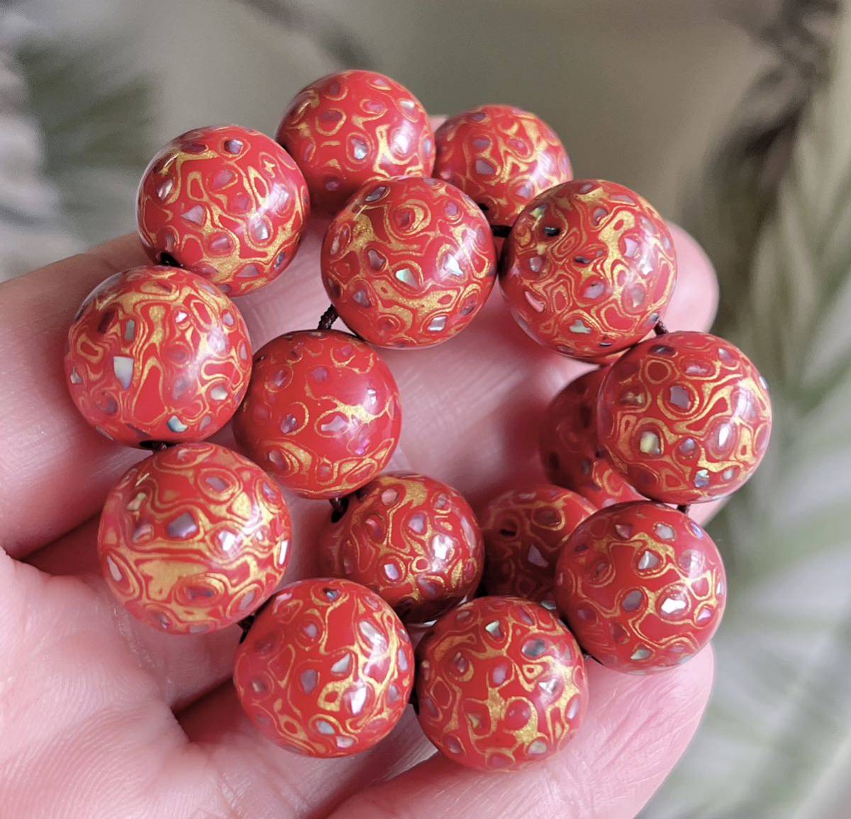 正規品販売！ 天然木 高級品 大漆珠貝殻モザイクの数珠.仏珠