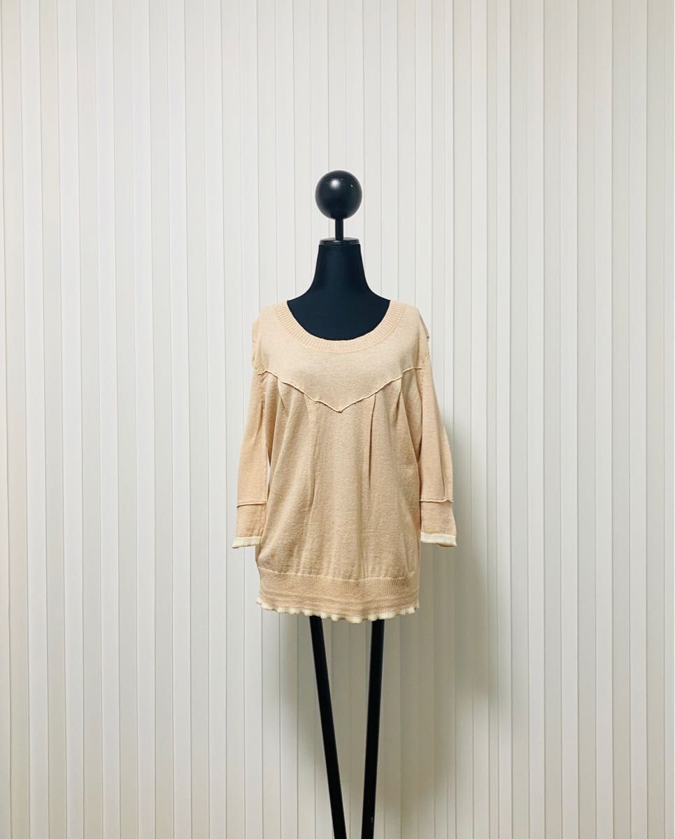 miumiu ミュウミュウ トップス ニット 薄手ニット レディース Uネック
