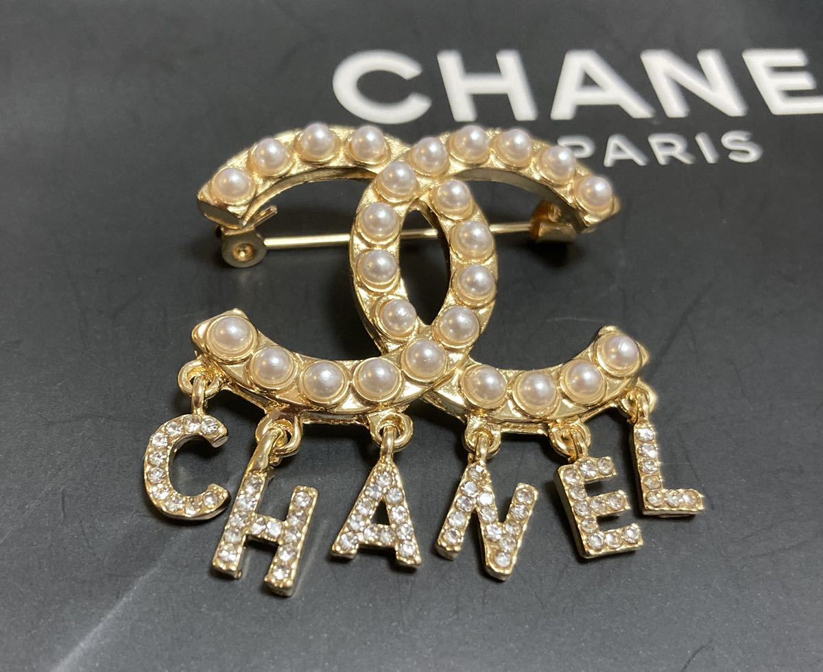 Yahoo!オークション   CHANEL シャネル ぶら下がり ブローチ