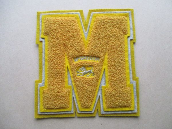 80s McGREGORマックレガーlettered『M』相良刺繍ワッペン/黄色マクレガー シニールPATCHさがらイニシャルUSAアメカジIVYスタジャン SB1_画像1