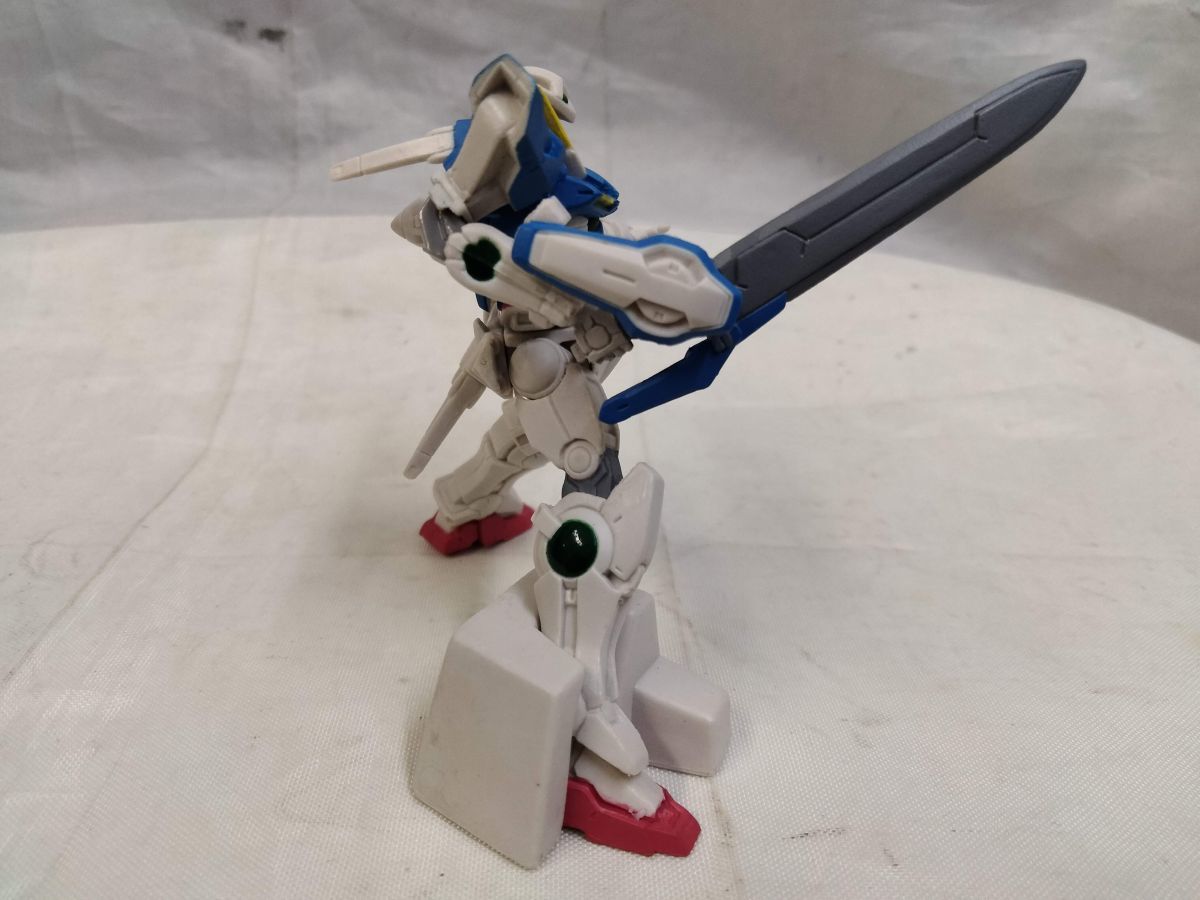 G＃49 ガンダムエクシア 機動戦士ガンダム00 7㎝ H.G.C.O.R.E. 機動戦士ガンダム Vol.1 機動戦士ガンダム00(ダブルオー) プラモデル_画像3