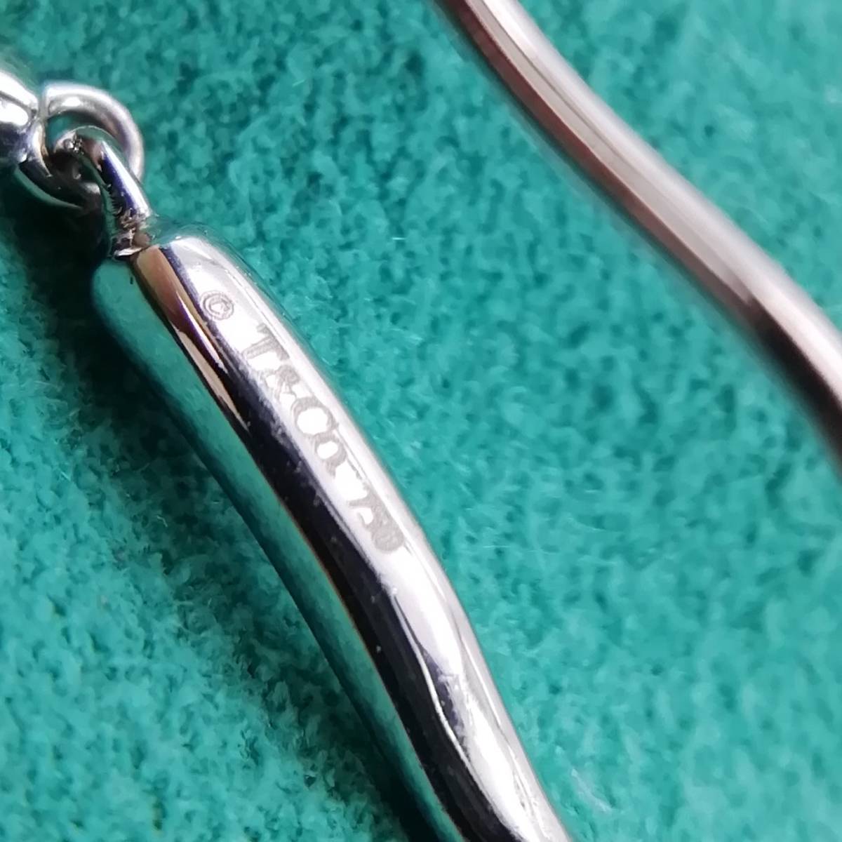 肌触りがいい 希少 未使用 Tiffany&Co. AA136 K18 750 片耳 ピアス
