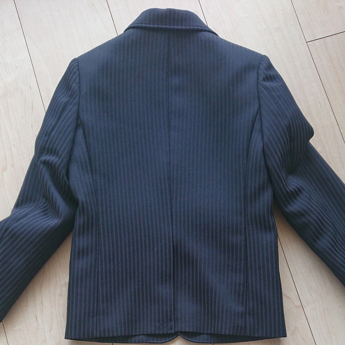 【新品未使用】Waltz by BEAMS DESIGN ストライプネイビースーツ 120 【新品未使用】Waltz by BEAMS DESIGN ストライプネイビースーツ 120