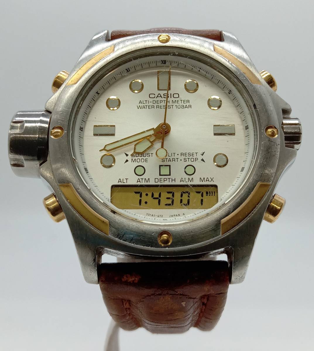 CASIO ALT-DEPTH METER AW-710 デジアナ 革ベルト 銀文字盤 クオーツ デジアナ 腕時計