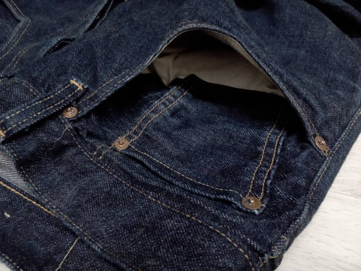 NEW限定品】 LEVI'S/リーバイス/ジーンズ/501XX復刻モデル L32 ボタン