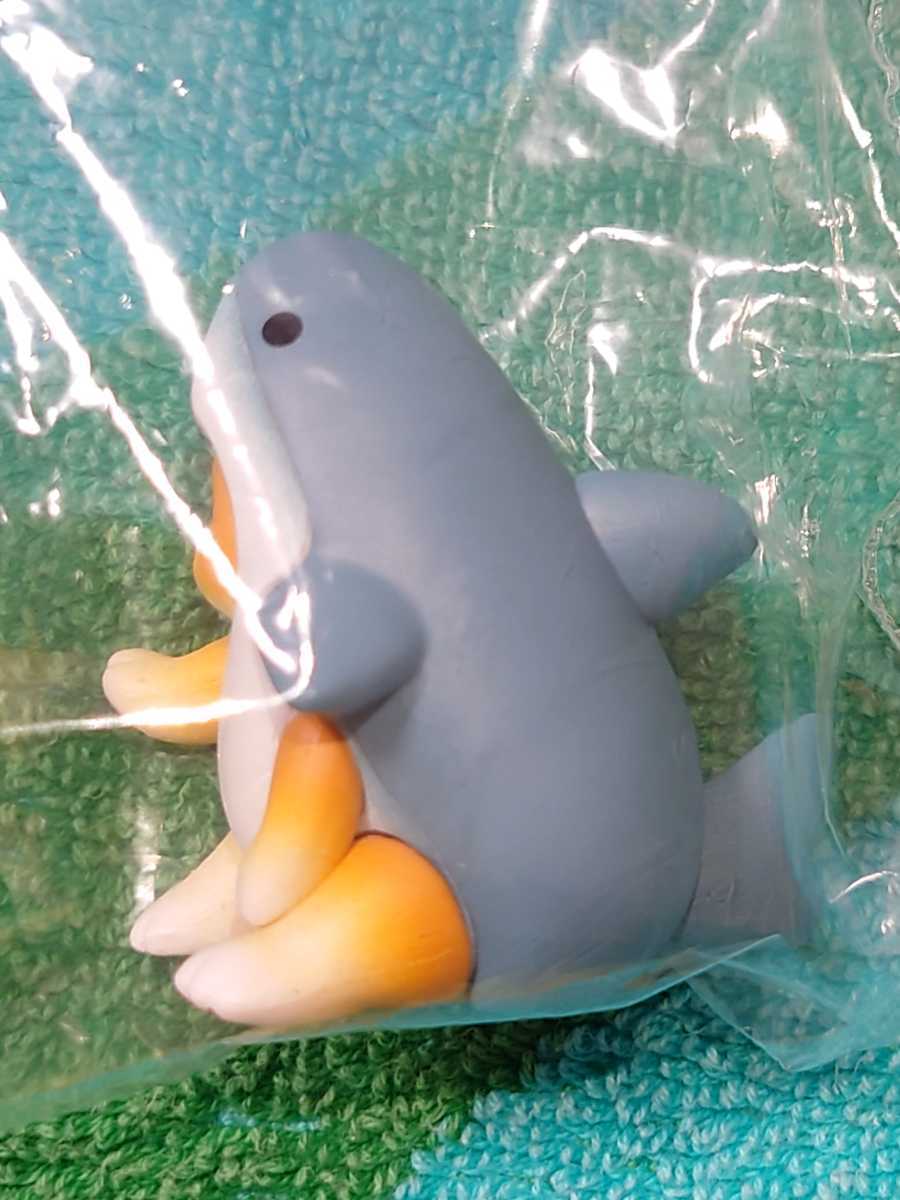 モフサンド サメにゃん マスコットフィギュア サメ ひとつ300円のガチャ 大阪キディランドで購入 2022年10月 可愛らしいしぐさ