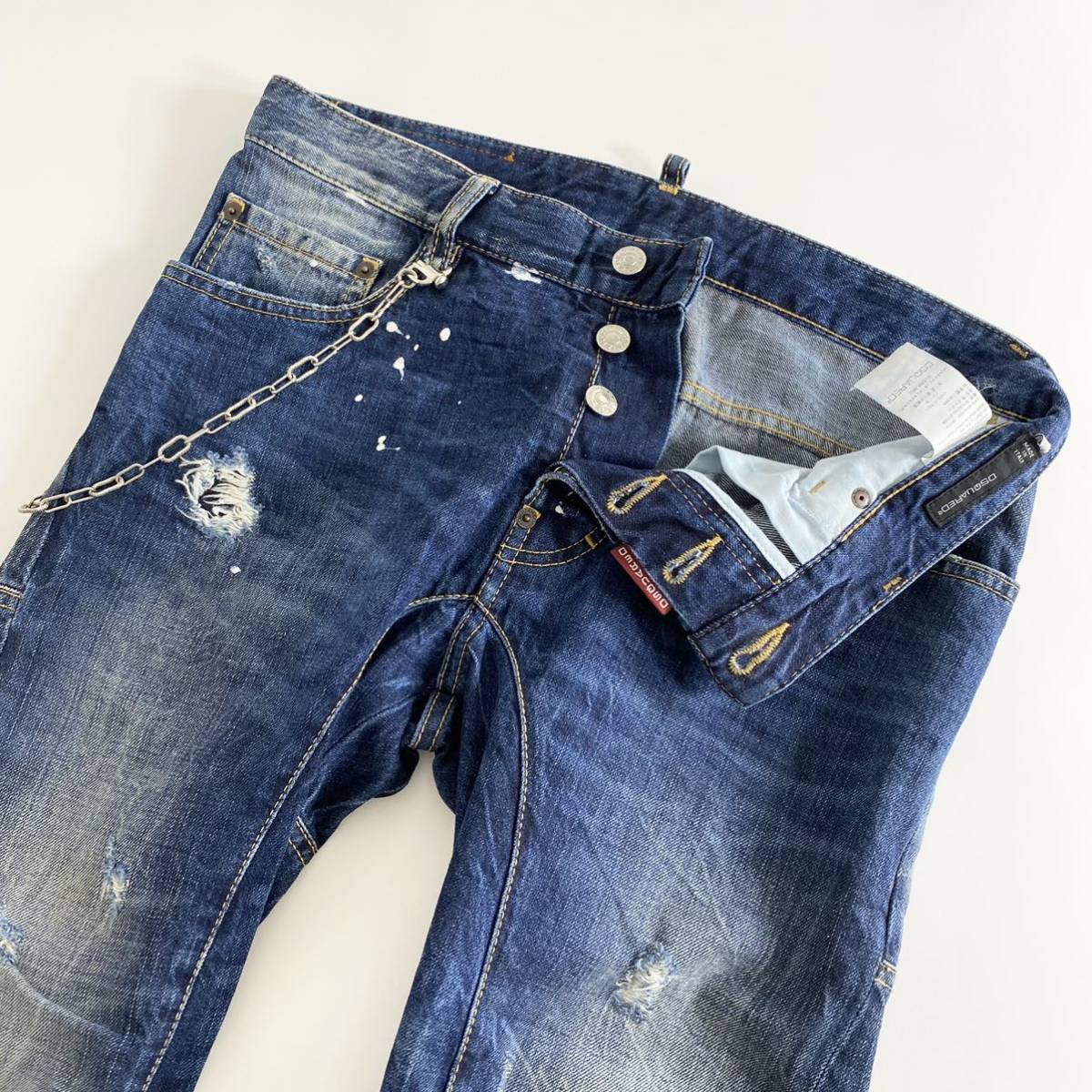 5ci21 DSQUARED2 ディースクエアード *TIDY BIKER JEAN* ロゴプレートウォレットチェーン付 ダメージ加工 デニムパンツ ジーパン L メンズ_画像3