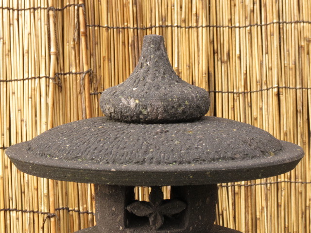  камень лампа . высота 56cm масса 28kg круг снег видеть type Kyushu производство натуральный камень 