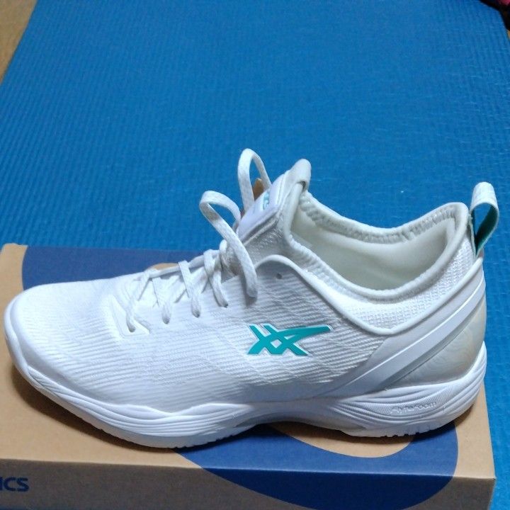 新品・未使用箱付きasicsアシックスバスケットボールシューズ