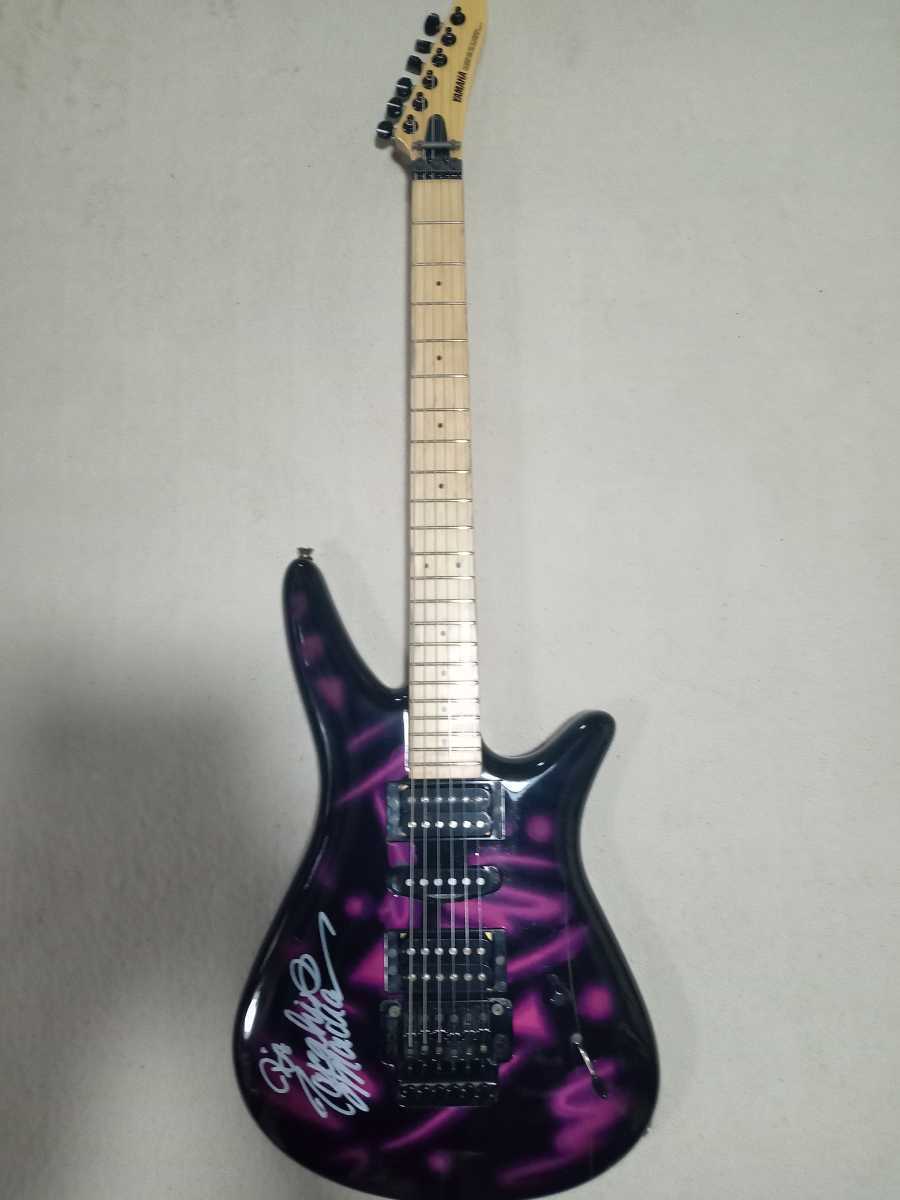 すので YAMAHA MG-MⅡGネオングラフィックB'z 松本孝弘、TAK. サイン