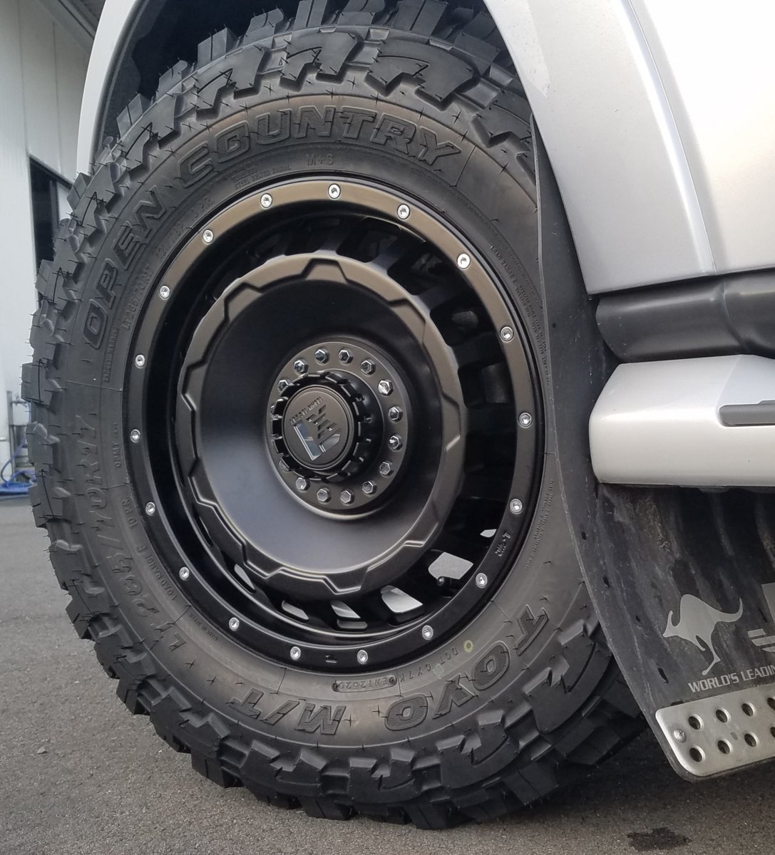 プラド ハイラックス サーフ FJ H3 パジェロ トーヨー オープンカントリー MT 265/70R17 265/65R17 タイヤホイール17インチ_画像1