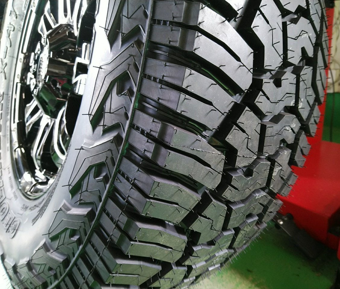 ヨコハマ ジオランダー X-AT 265/70R17 265/65R17 285/70R17 295/70R17 プラド ハイラックス サーフ FJクルーザー H3 17インチ Balano_画像1