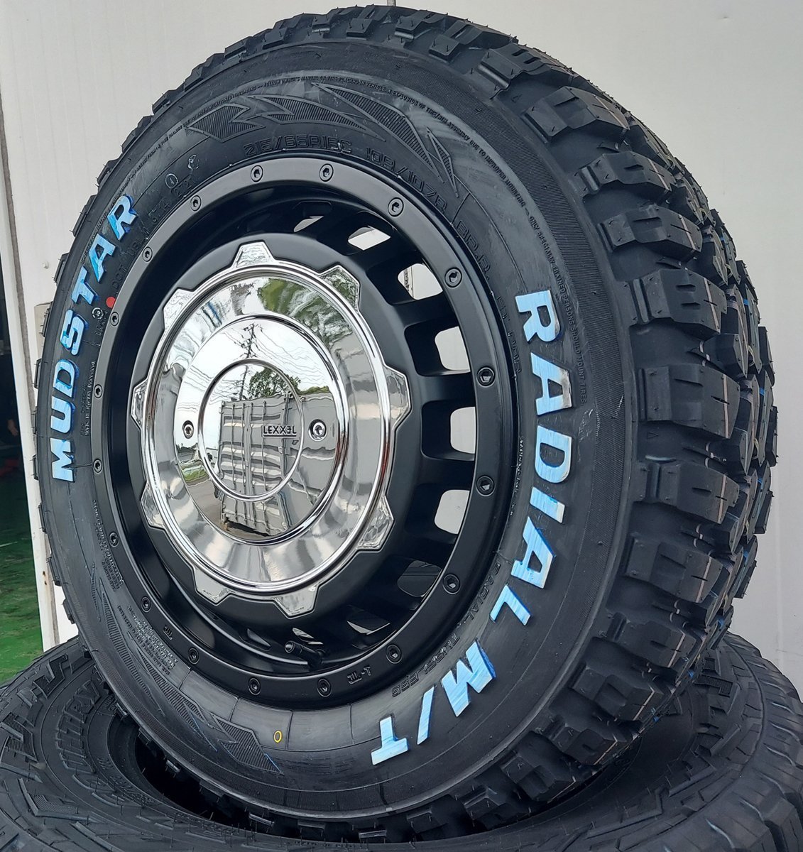 ライズ　ロッキー タイヤホイールセット 16インチ SwaGGer スワッガー MUDSTAR Radial MT 215/65R16 ホワイトレター_画像2