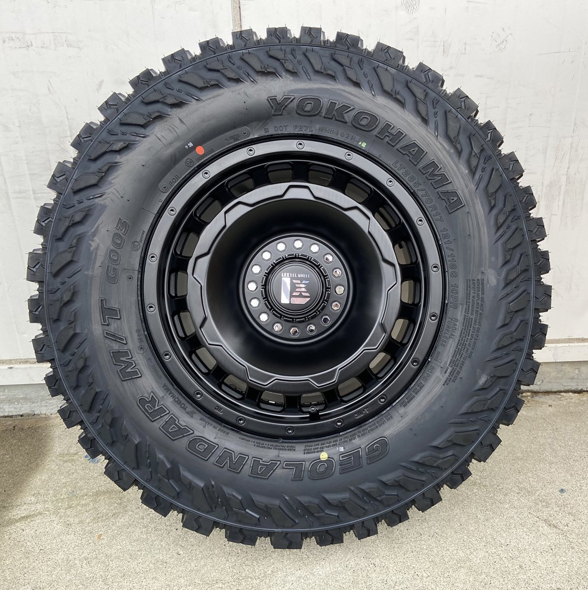 JEEP JL JK ラングラー LEXXEL SwaGGer ヨコハマ ジオランダー MT G003 265/70R17 285/70R17 タイヤホイール17インチ